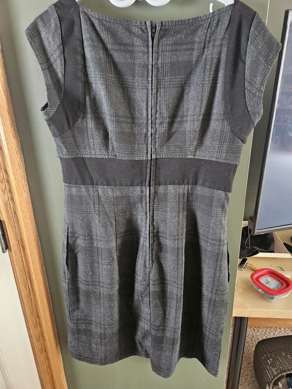 Dynamite Gray Plaid Sheath Dress with Black Waistband - Picture 3 of 3
